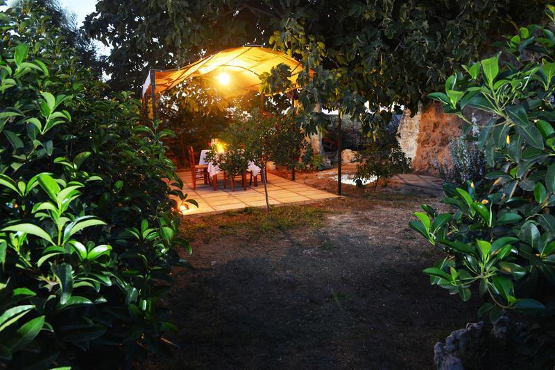 Masseria Sucea Мартано Екстериор снимка