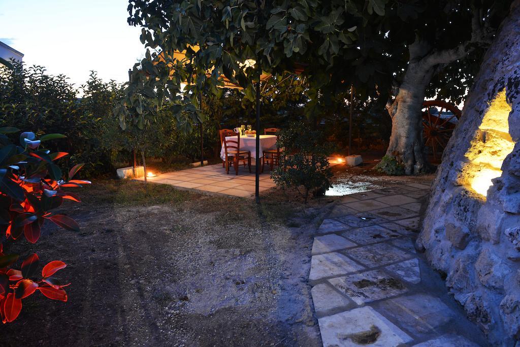 Masseria Sucea Мартано Екстериор снимка