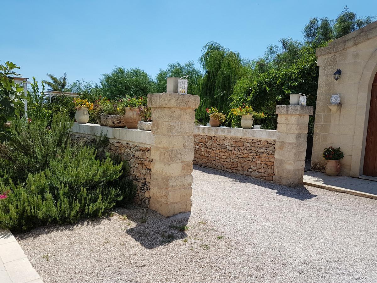 Masseria Sucea Мартано Екстериор снимка