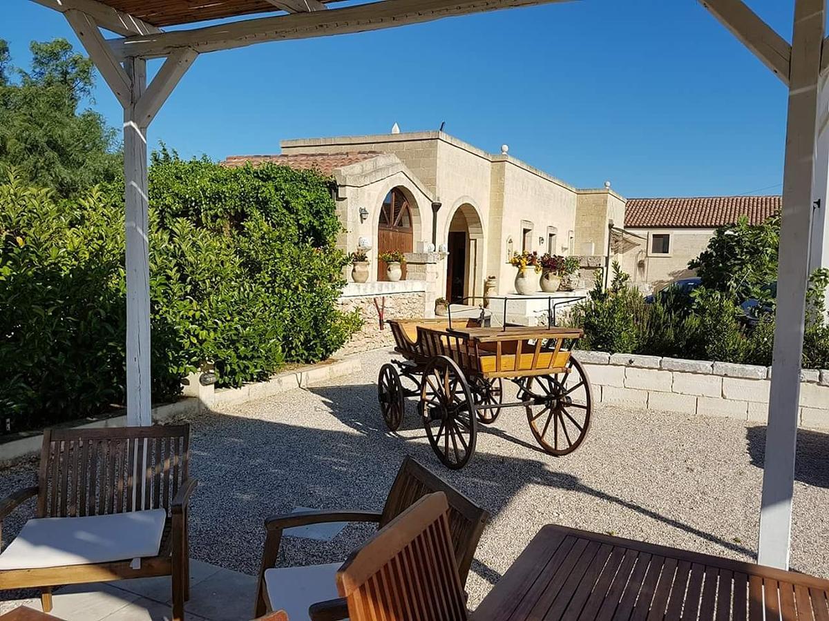 Masseria Sucea Мартано Екстериор снимка